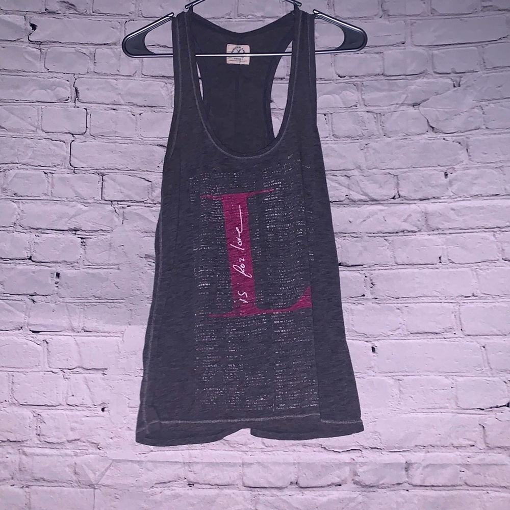 Gray Tank top ❤️ love
